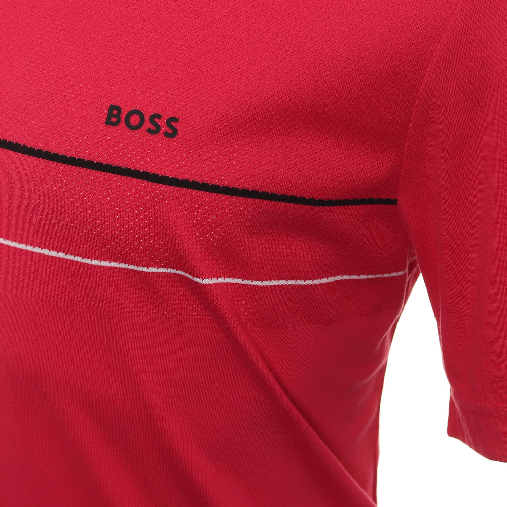 
                      
                        T-Shirt Hugo Boss de couleur Fushia
                      
                    