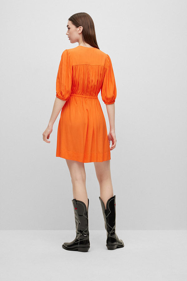 
                      
                        Robe Hugo Boss de couleur Orange
                      
                    