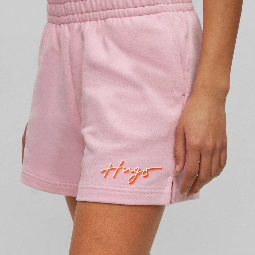 
                      
                        Short Hugo Boss de couleur Rose
                      
                    