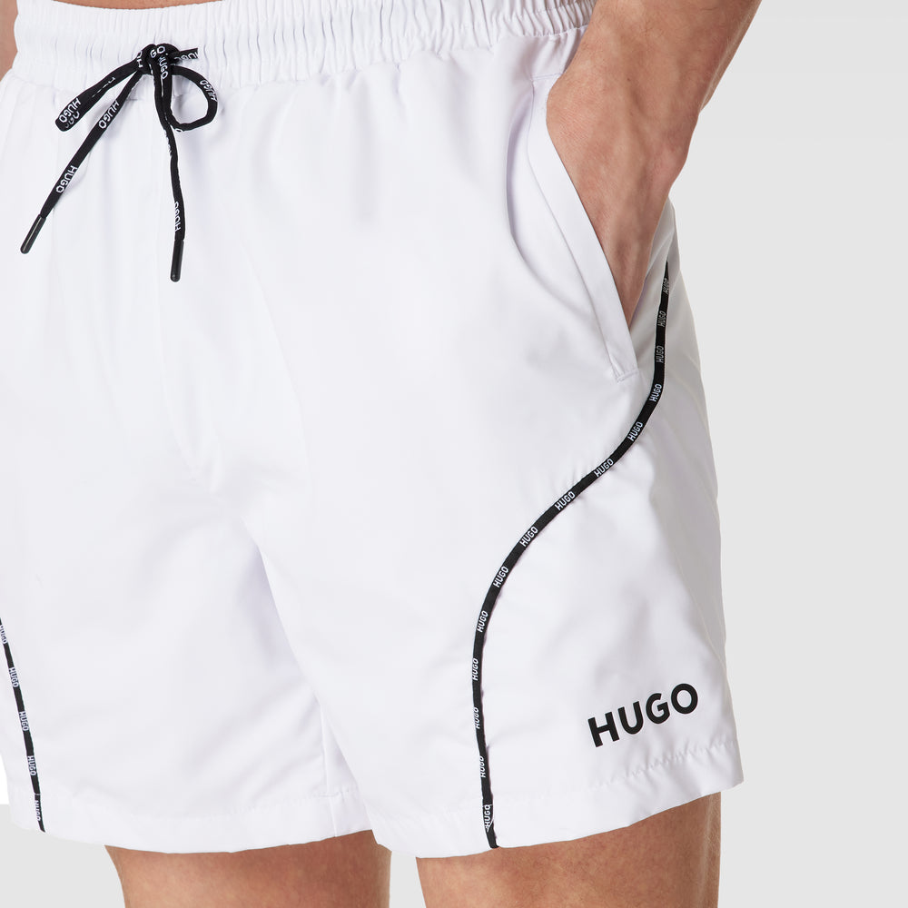 
                      
                        Maillot Hugo Boss de couleur Blanc
                      
                    