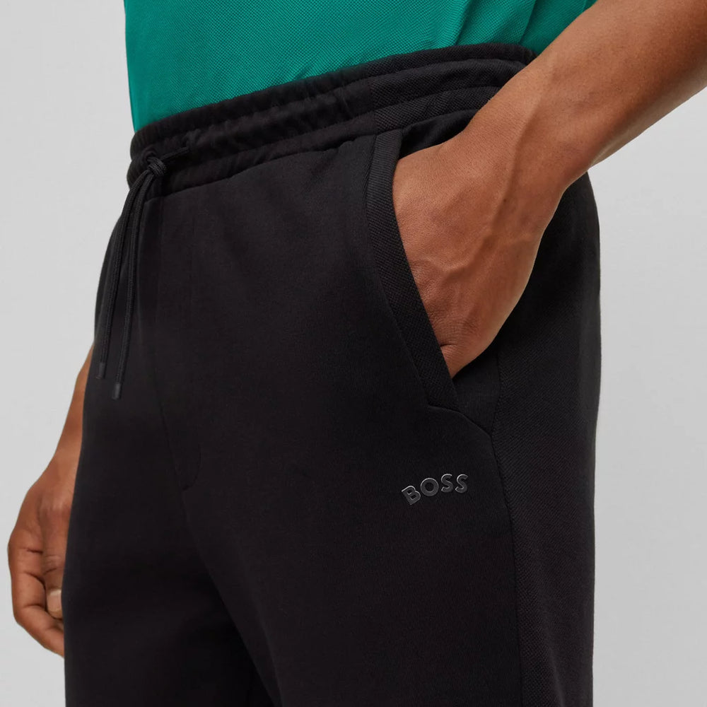 
                      
                        Pantalon Hugo Boss de couleur Noir
                      
                    