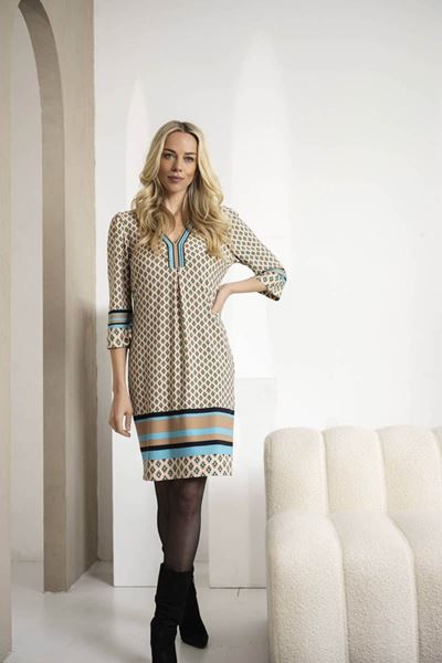 Esqualo Graphic Dress in Beige color