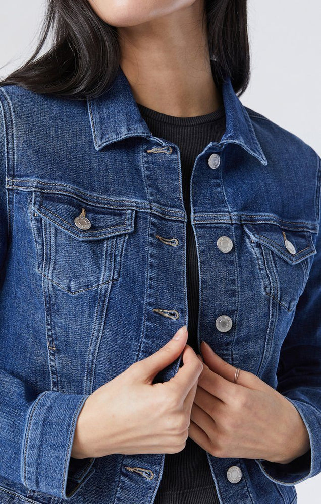 
                      
                        Veste Mavi de couleur Denim (MAVI-11302-84751)
                      
                    