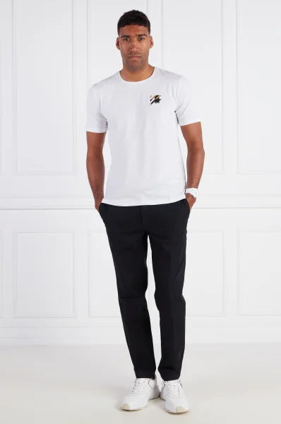 
                      
                        T-Shirt Hugo Boss de couleur Blanc
                      
                    