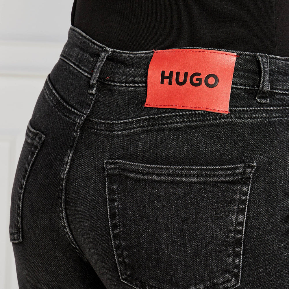 
                      
                        Pantalon Hugo Boss de couleur Charbon
                      
                    