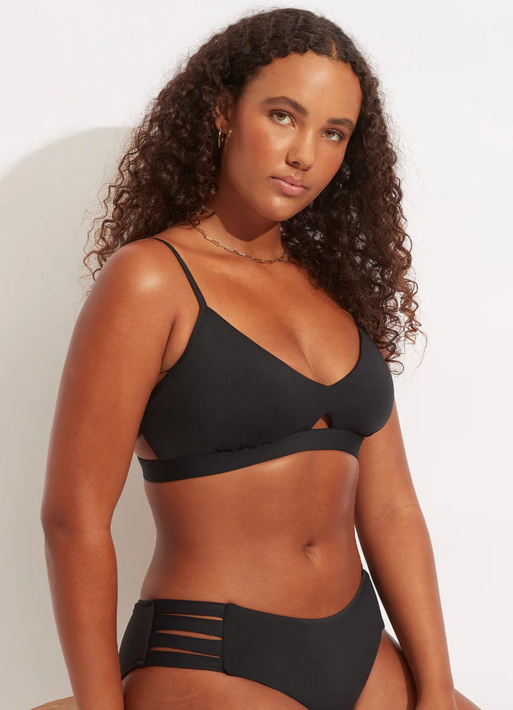 
                      
                        Haut De Maillot Seafolly de couleur Noir
                      
                    