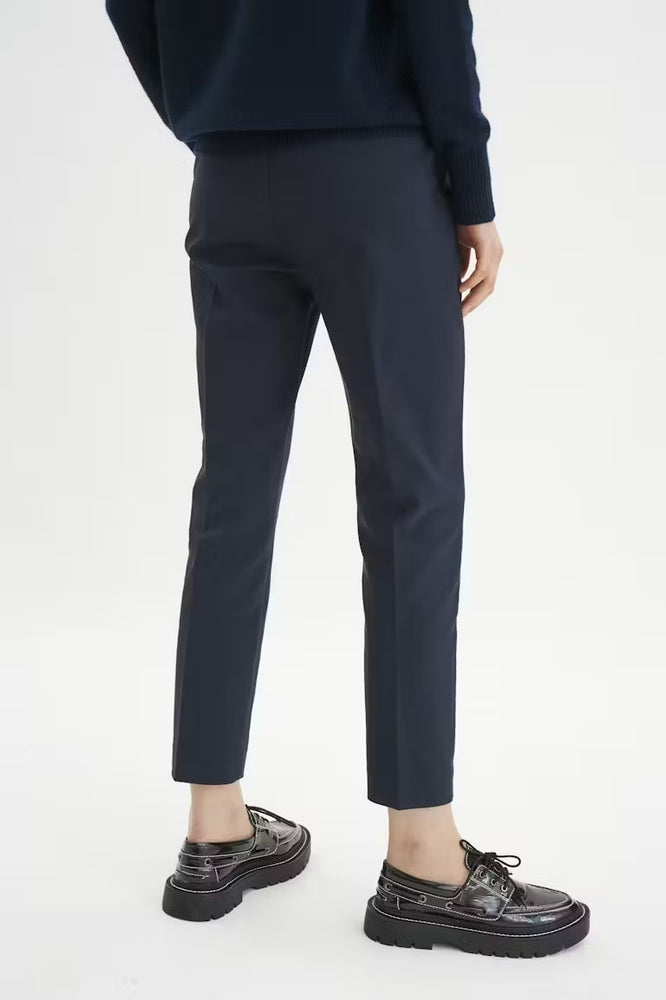 
                      
                        Pantalon InWear de couleur Marine
                      
                    