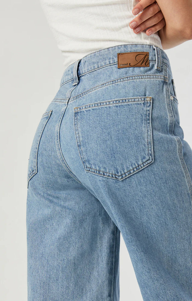 
                      
                        Mavi jeans in denim color
                      
                    