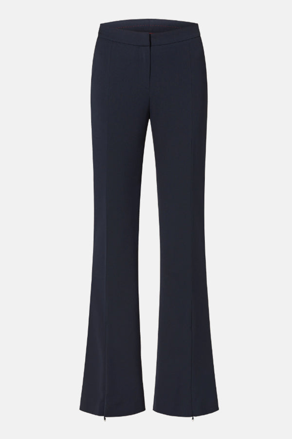 
                      
                        Pantalon Hugo Boss de couleur Marine
                      
                    