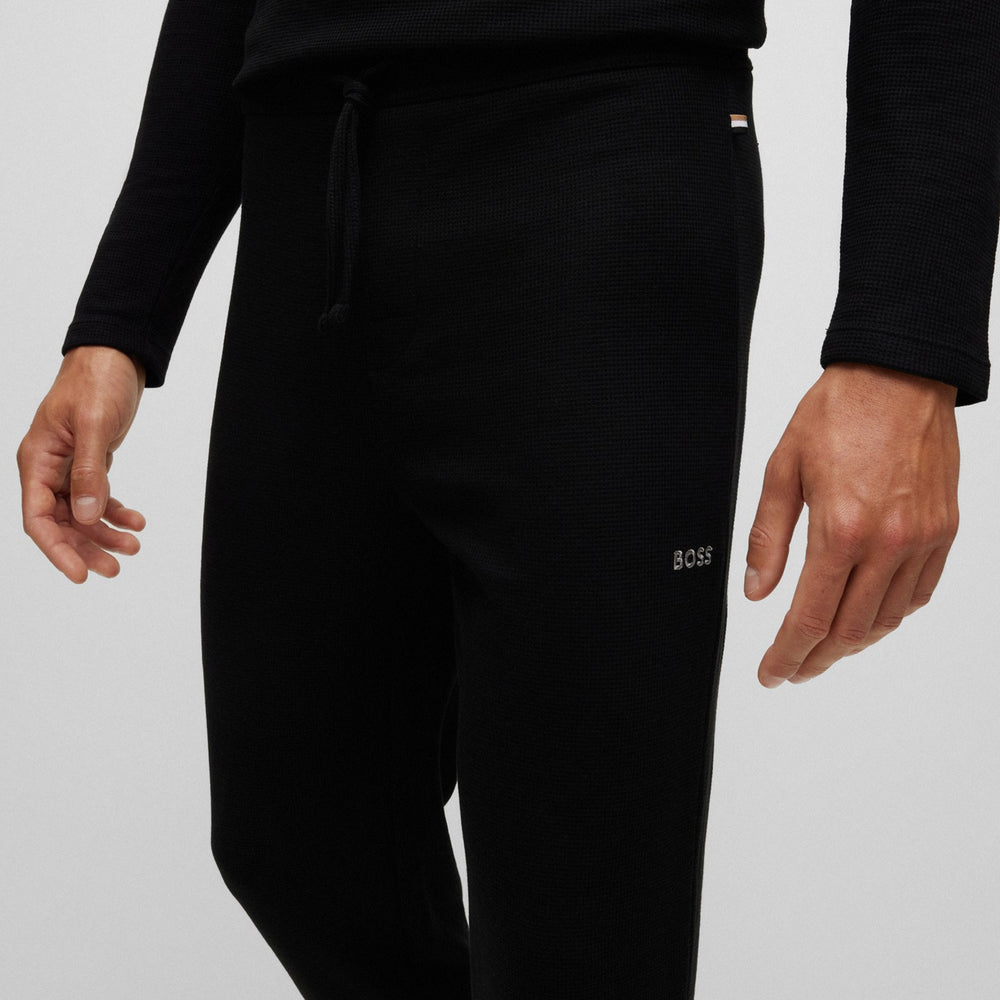 
                      
                        Pantalon Boss de couleur Noir
                      
                    