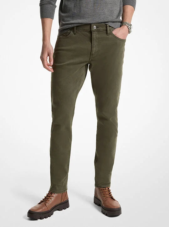 
                      
                        Pantalon Michael Kors de couleur Olive
                      
                    