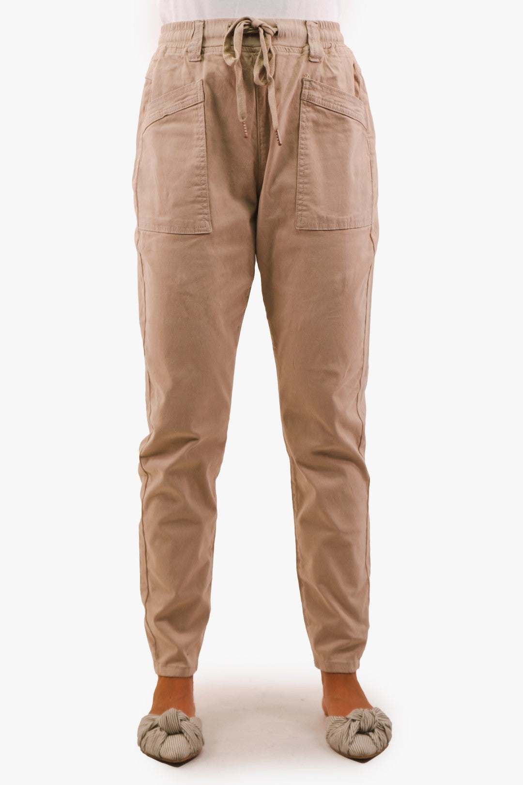 Cream pants in Beige color