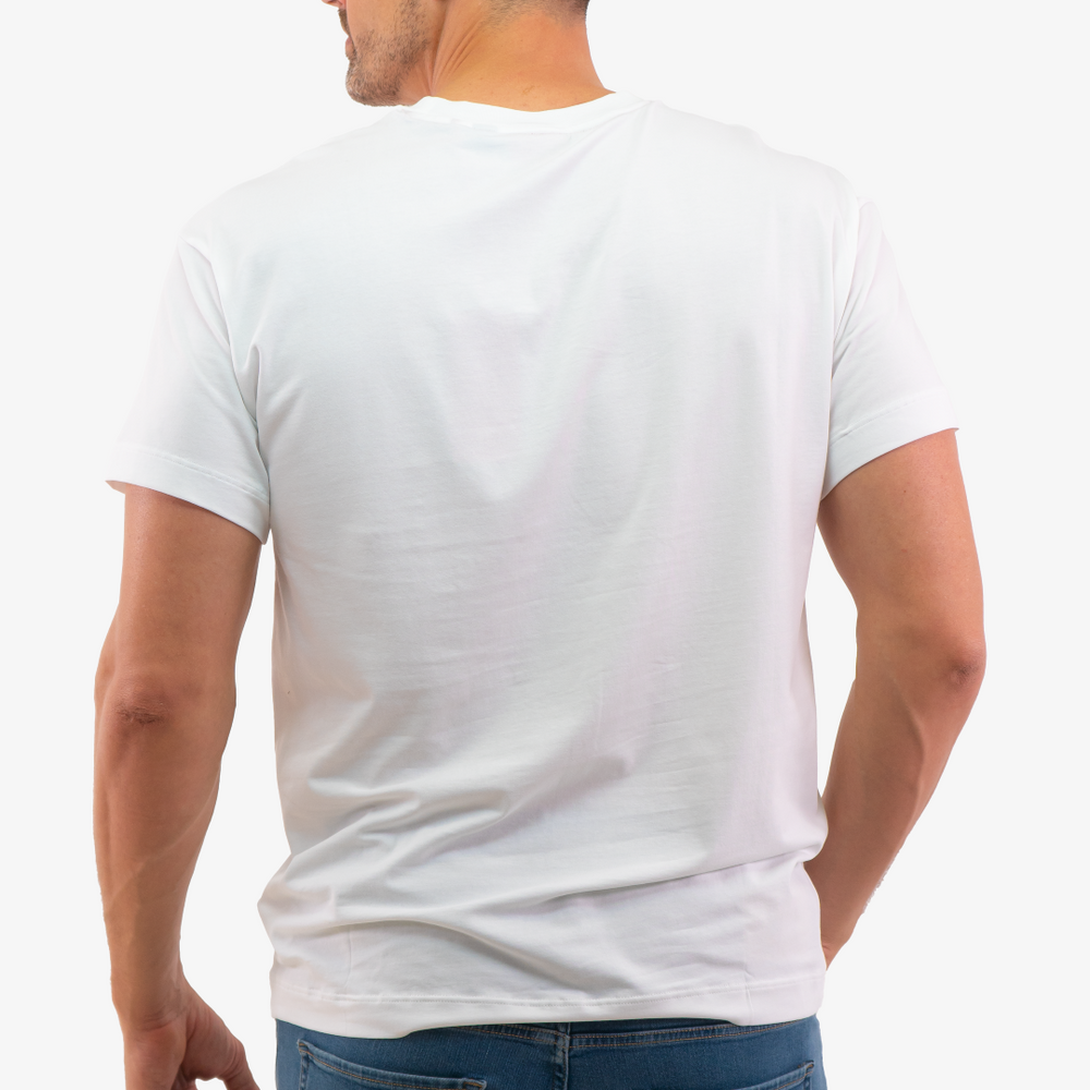 
                      
                        T-Shirt Hugo Boss de couleur Blanc
                      
                    