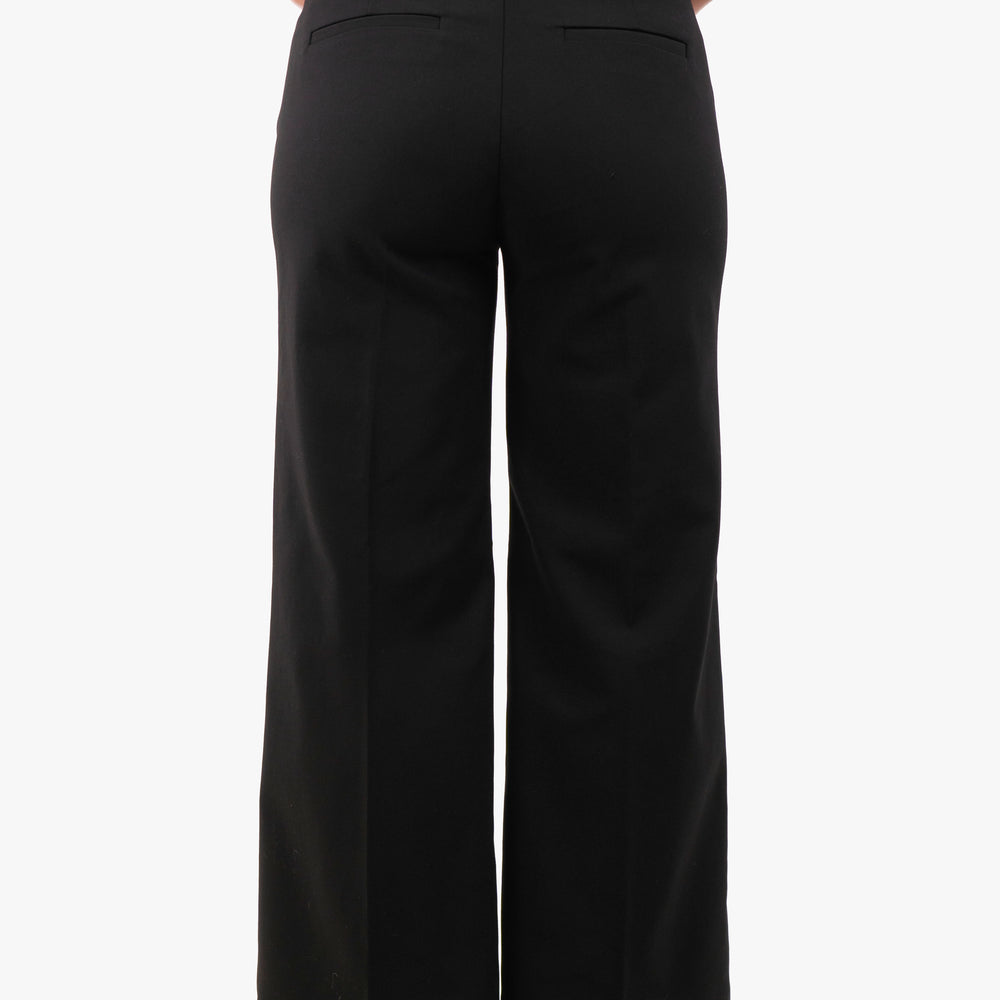 
                      
                        Pantalon Bellicini de couleur Noir
                      
                    