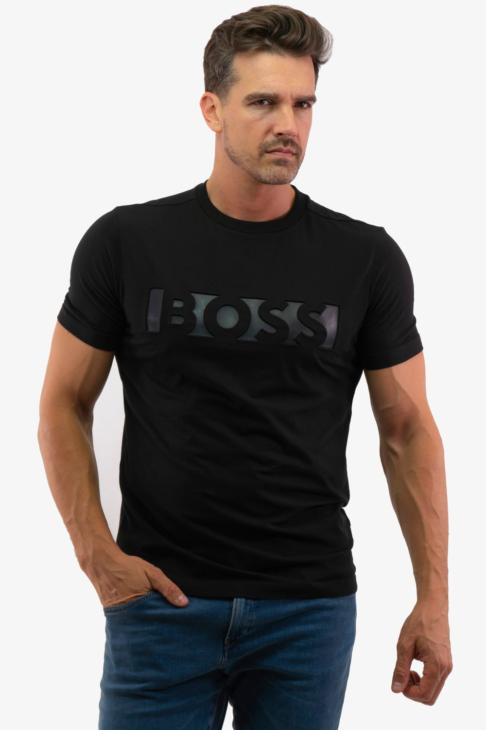 T-Shirt Hugo Boss de couleur Noir