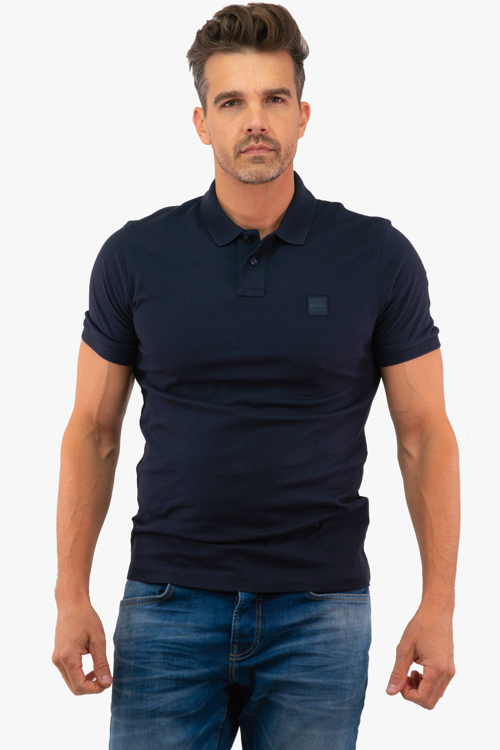 Polo Hugo Boss de couleur Marine