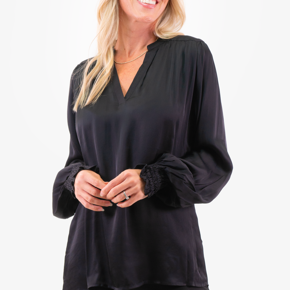 
                      
                        Esqualo tunic in Black color
                      
                    