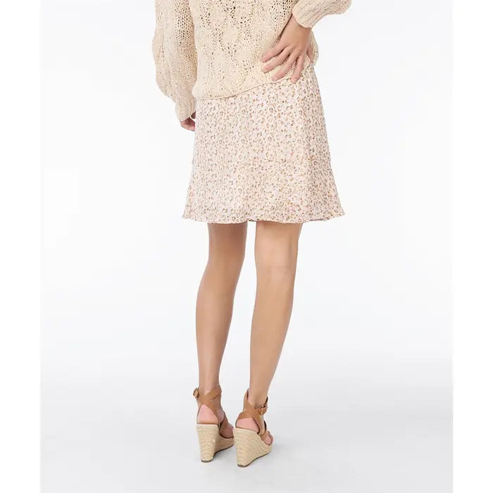 
                      
                        Beige Esqualo skirt
                      
                    