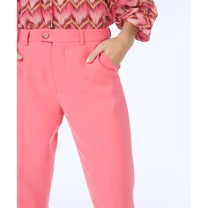 
                      
                        Esqualo pants in Raspberry color
                      
                    