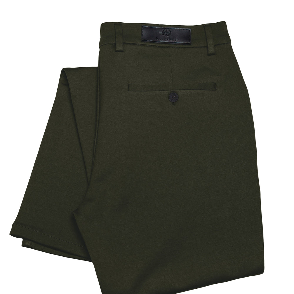 
                      
                        PANTALON | Magnum, olive - AU NOIR
                      
                    