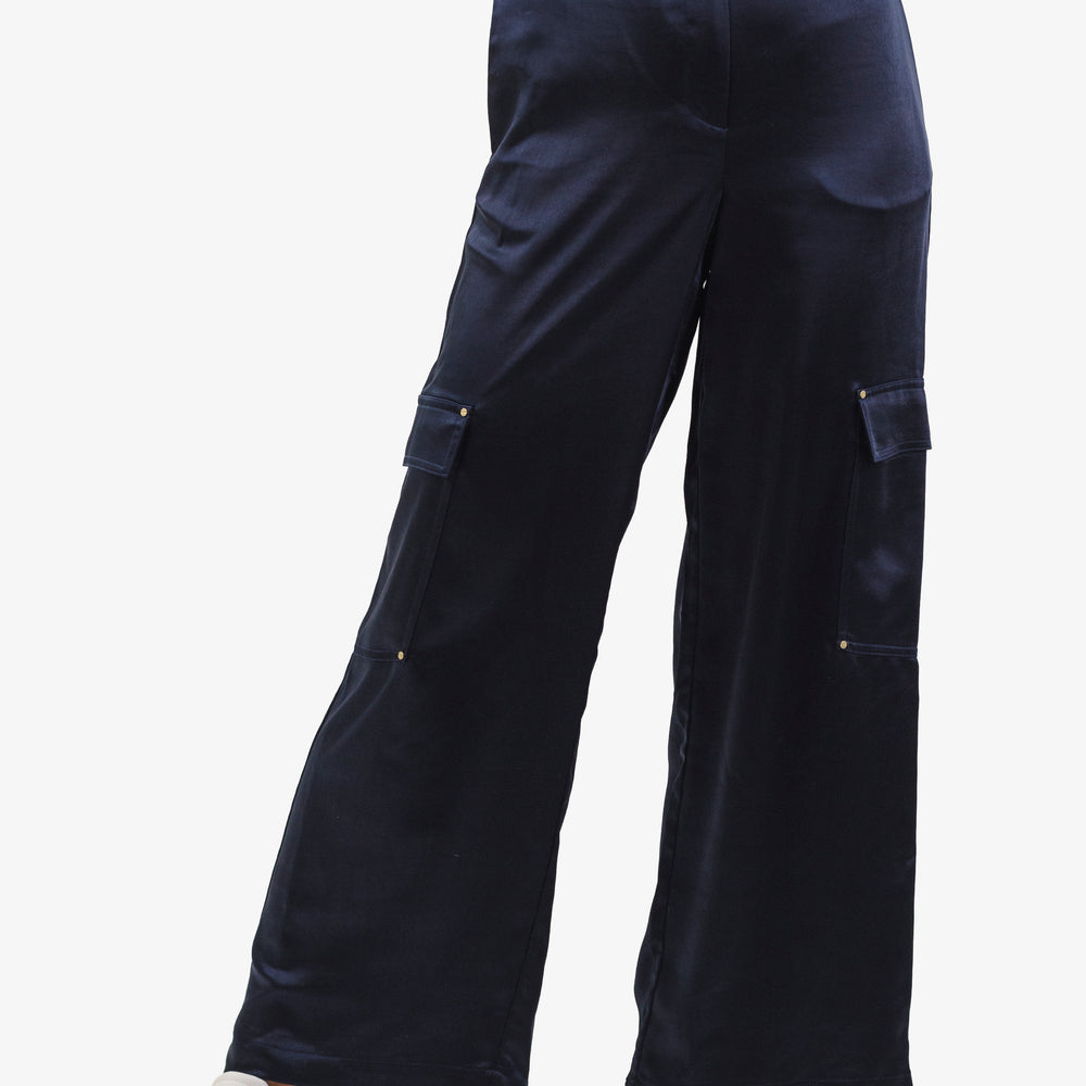 Michael Kors pants in Navy color