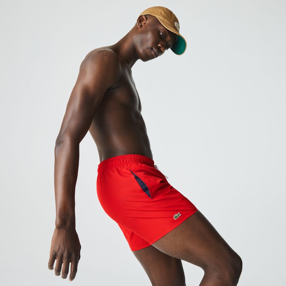 
                      
                        Maillot Lacoste de couleur Rouge
                      
                    