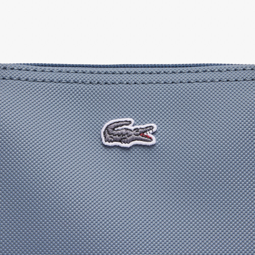 
                      
                        Sac Lacoste de couleur Gris
                      
                    