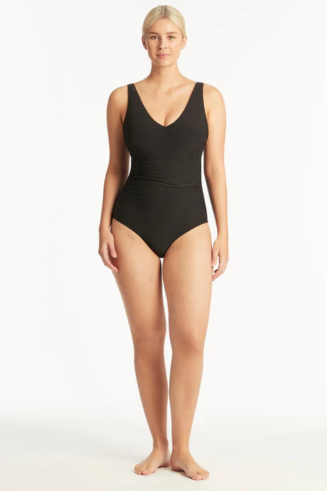 
                      
                        1 Piece D/Dd Sea Level swimsuit in Black color
                      
                    