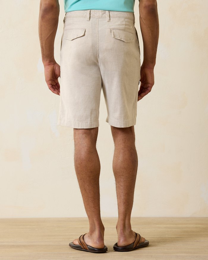 
                      
                        Short Tommy Bahama de couleur Roche
                      
                    