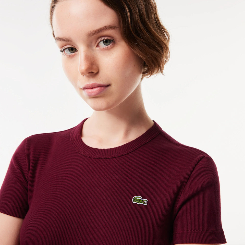 
                      
                        T-Shirt Lacoste de couleur Bordeaux
                      
                    