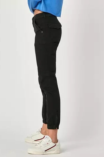 
                      
                        Pantalon Mavi de couleur Noir
                      
                    