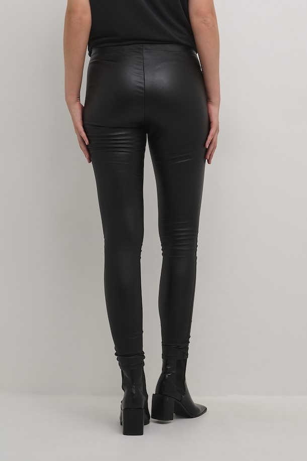 
                      
                        Pantalon Culture de couleur Noir
                      
                    