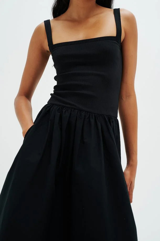 
                      
                        Dagna Inwear dress in Black color
                      
                    