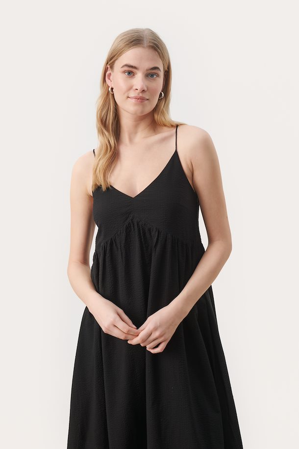 
                      
                        Gloria Part Two dress in Black color
                      
                    