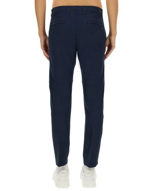 
                      
                        Pantalon Boss de couleur Marine
                      
                    