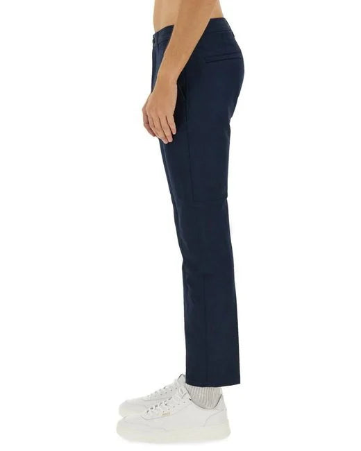 
                      
                        Pantalon Boss de couleur Marine
                      
                    