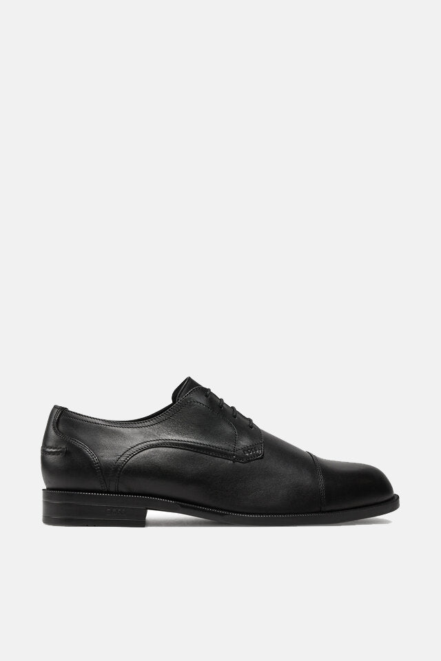 
                      
                        Souliers Boss de couleur Noir
                      
                    