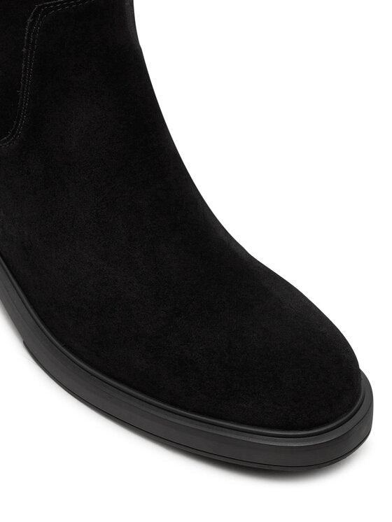 
                      
                        Bottes Hugo Boss de couleur Noir
                      
                    