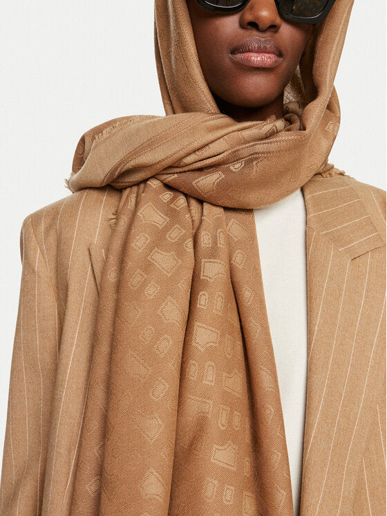 
                      
                        Foulard Boss de couleur Caramel
                      
                    