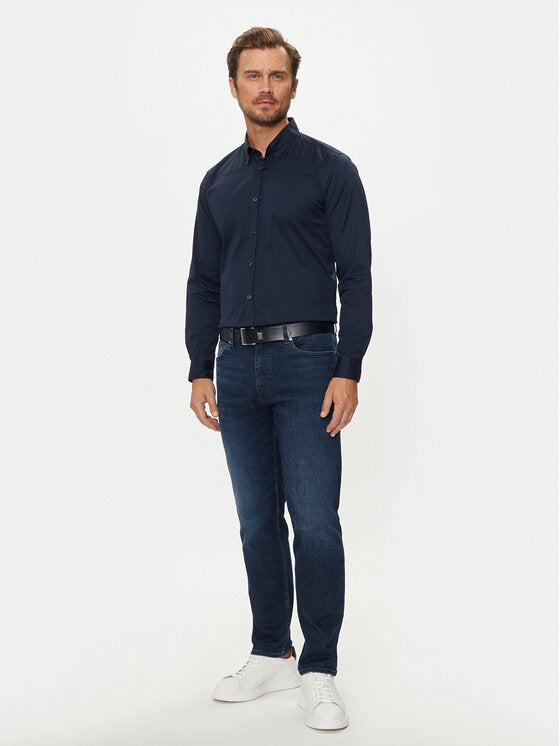 
                      
                        Pantalon Hugo Boss de couleur Denim
                      
                    