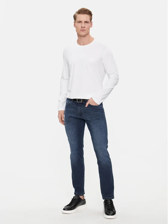 
                      
                        Hugo Boss Long Sleeve T-Shirt in White color
                      
                    