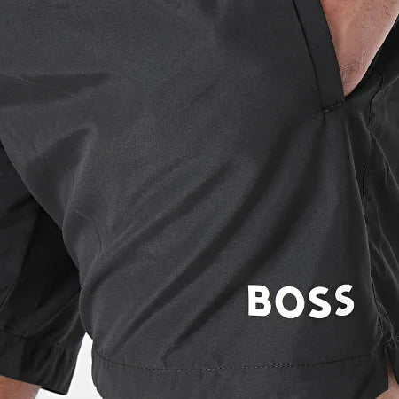 
                      
                        Amur Hugo Boss jersey in Black color 
                      
                    