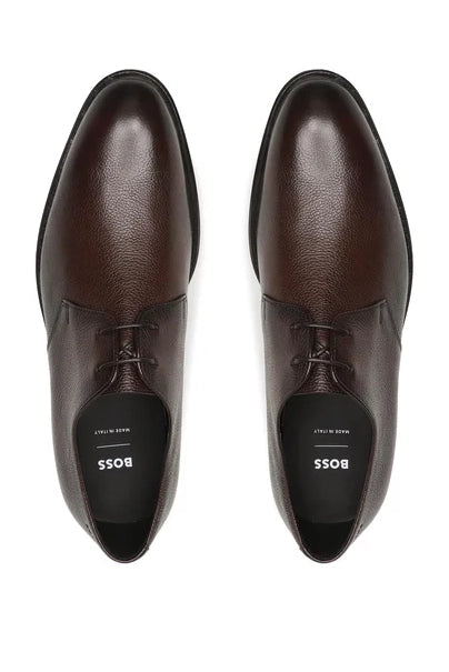 
                      
                        Soulier Hugo Boss de couleur Brun
                      
                    