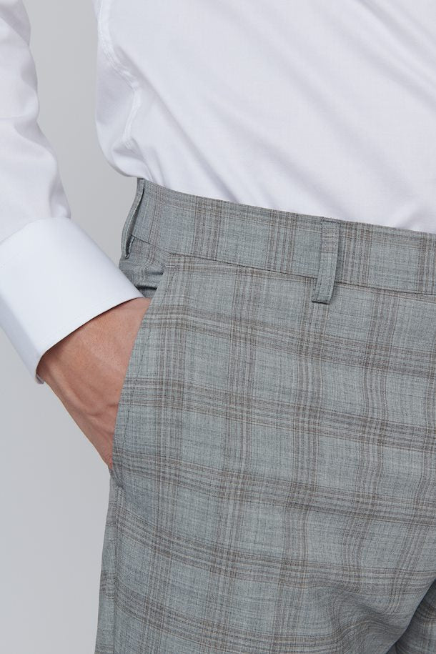 
                      
                        Matinique pants in Pale Gray color
                      
                    