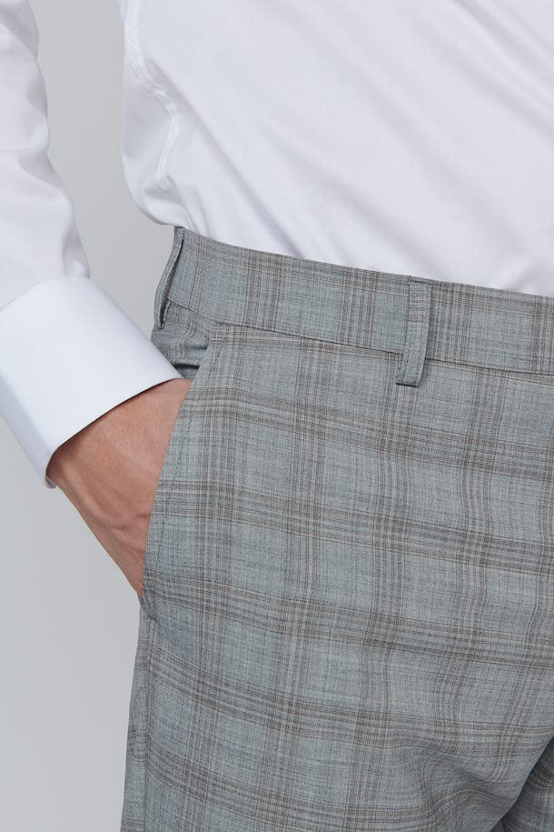 Matinique pants in Pale Gray color