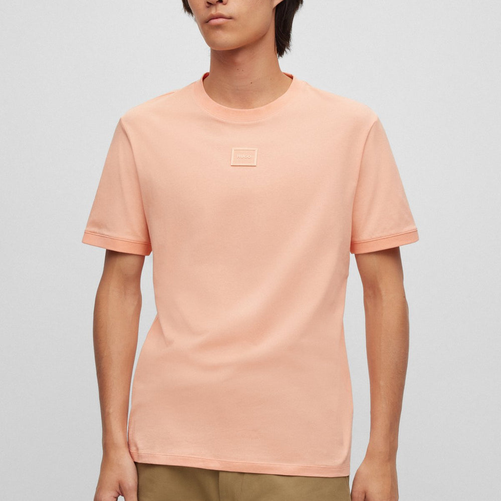 T-Shirt Hugo Boss de couleur Peche