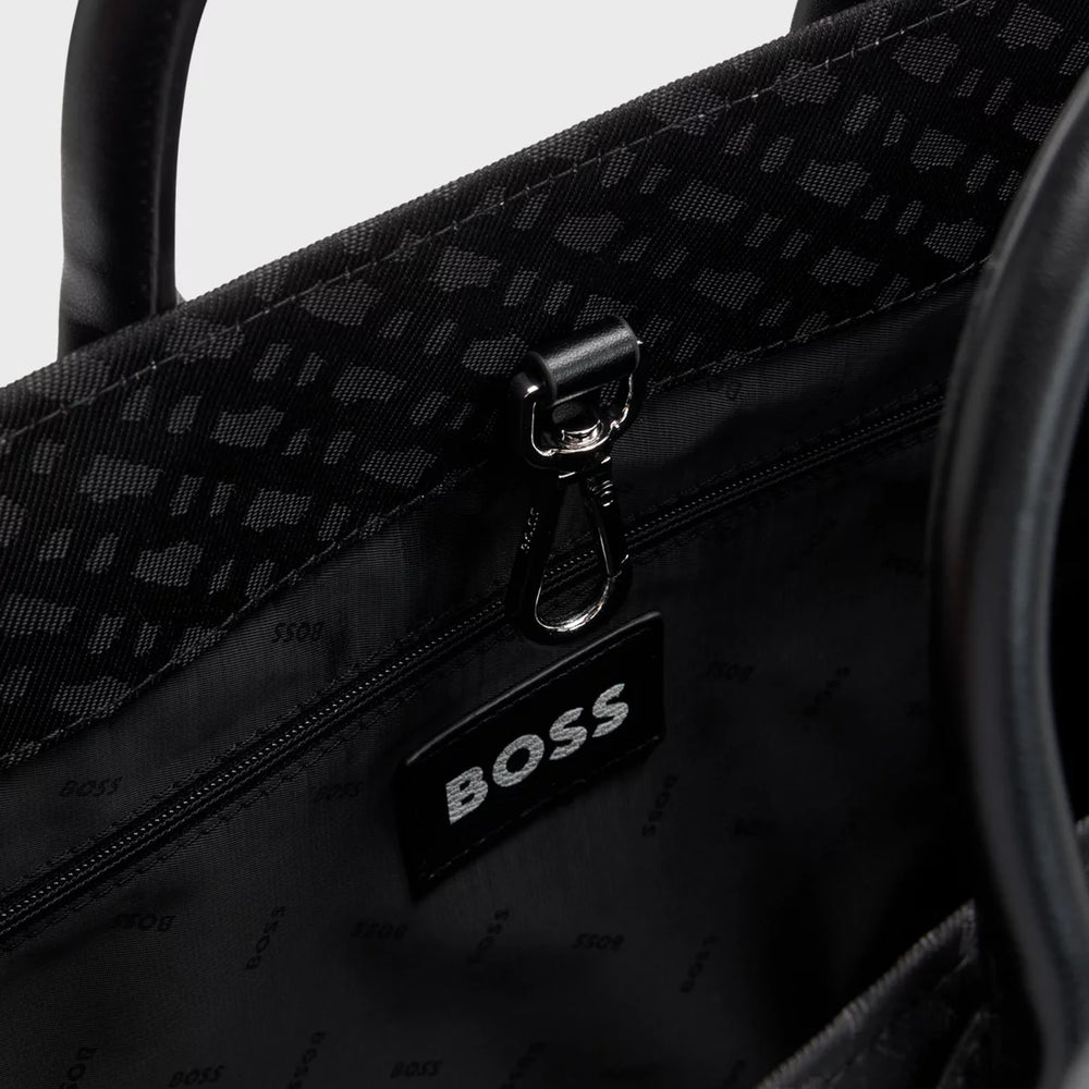 
                      
                        Sac Boss de couleur Noir
                      
                    