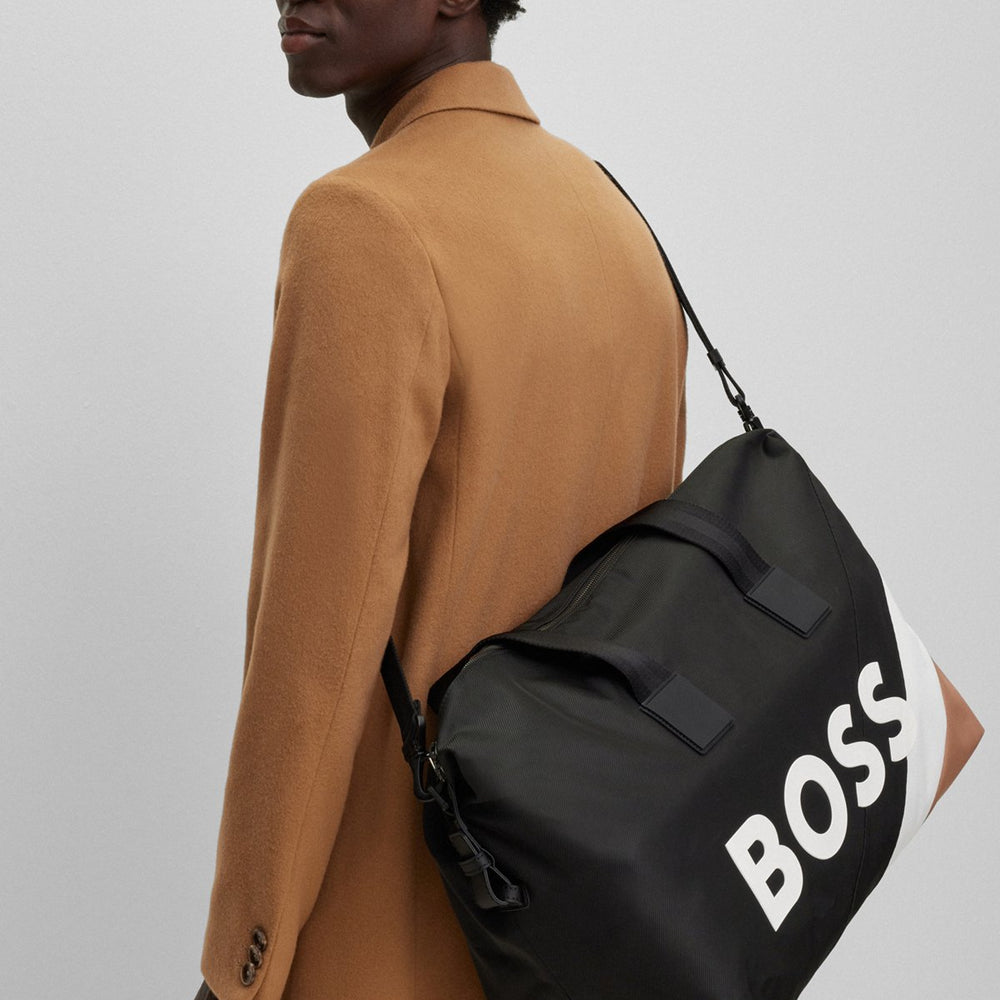 
                      
                        Sac Hugo Boss de couleur Noir
                      
                    