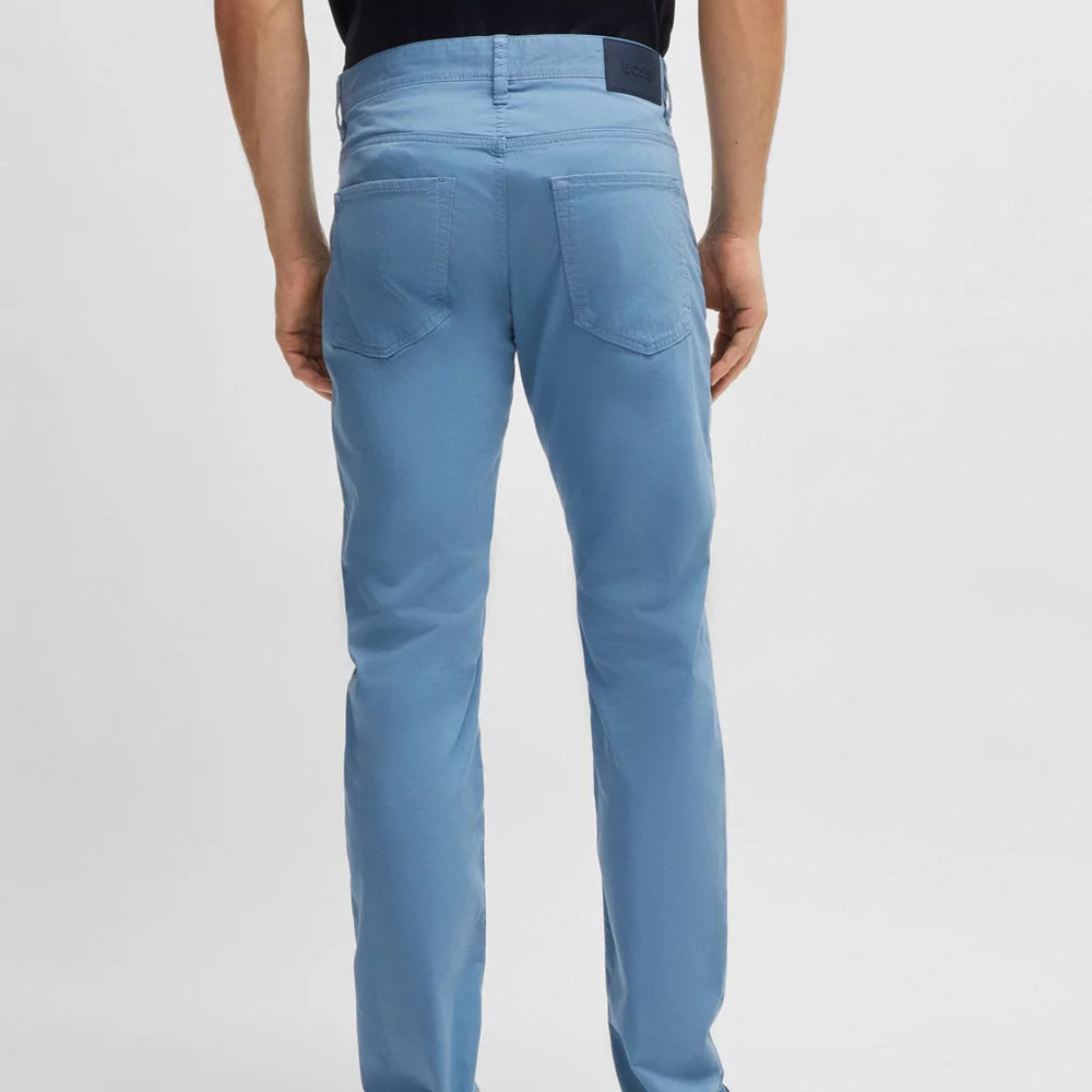 
                      
                        Pantalon Hugo Boss de couleur Bleu
                      
                    