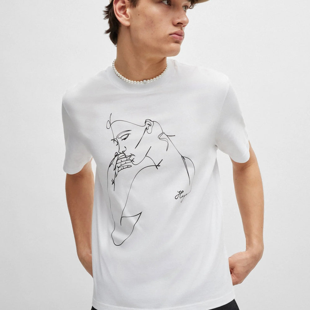 
                      
                        T-Shirt Hugo Boss de couleur Blanc
                      
                    